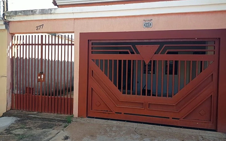 Casa à Venda no bairro São Rafael - Araçatuba - SP Casa