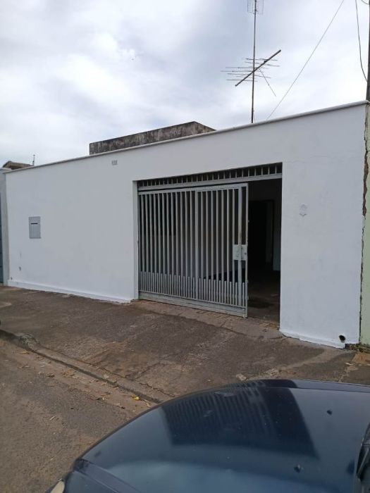 Casa - Aluguel - Conjunto Habitacional Hilda Mandarino - Ara�atuba - SP