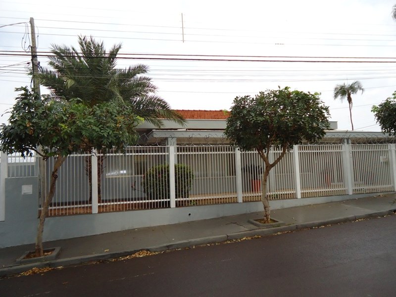 Casa - Venda - Jardim Brasilia - Araatuba - SP