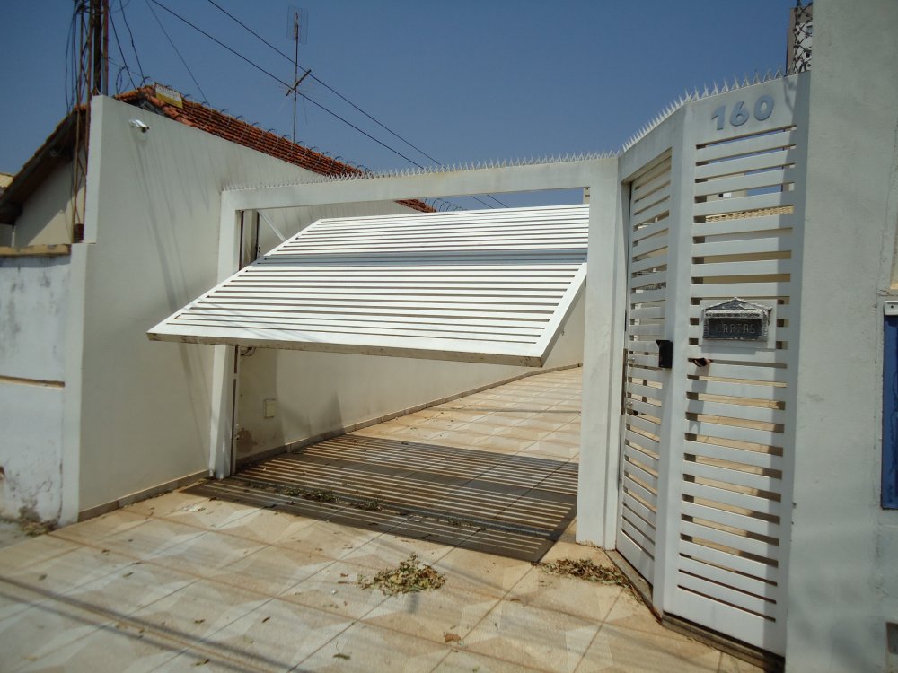 Casa - Aluguel - Vila Bandeirantes - Araatuba - SP