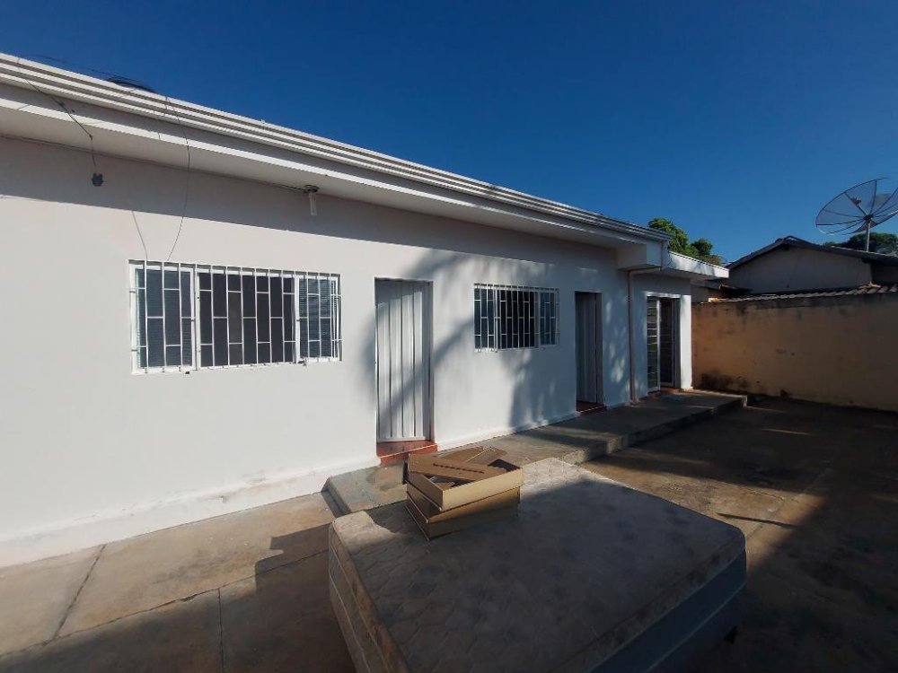 Casa - Aluguel - Vila Bandeirantes - Araatuba - SP