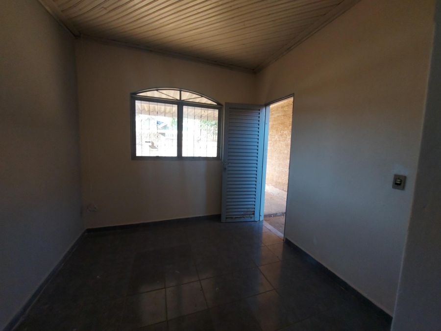 Casa - Aluguel - Conjunto Habitacional Etheocle Turrini - Araatuba - SP