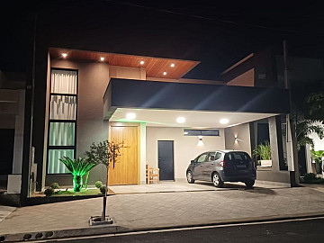Casa em Condom�nio � Venda