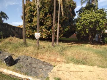 Terreno em Condomínio à Venda